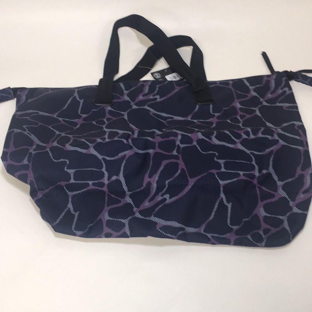 New Under Armour On The Run Tote Bag - Picture 4 of 6